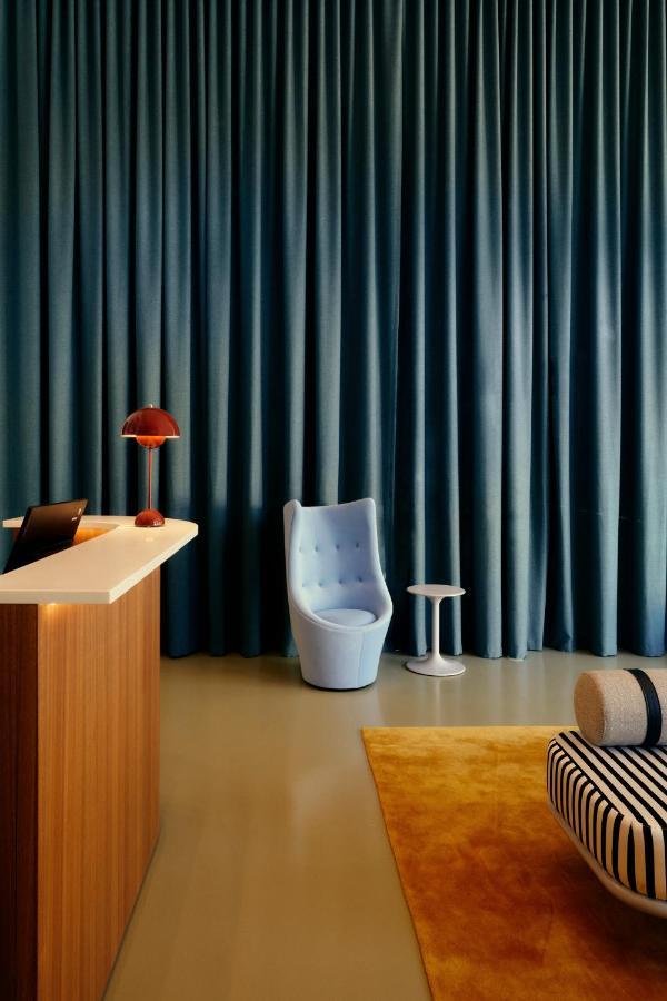 Hotel The Kinson Melbourne City Exterior foto A room at the Standard East Village